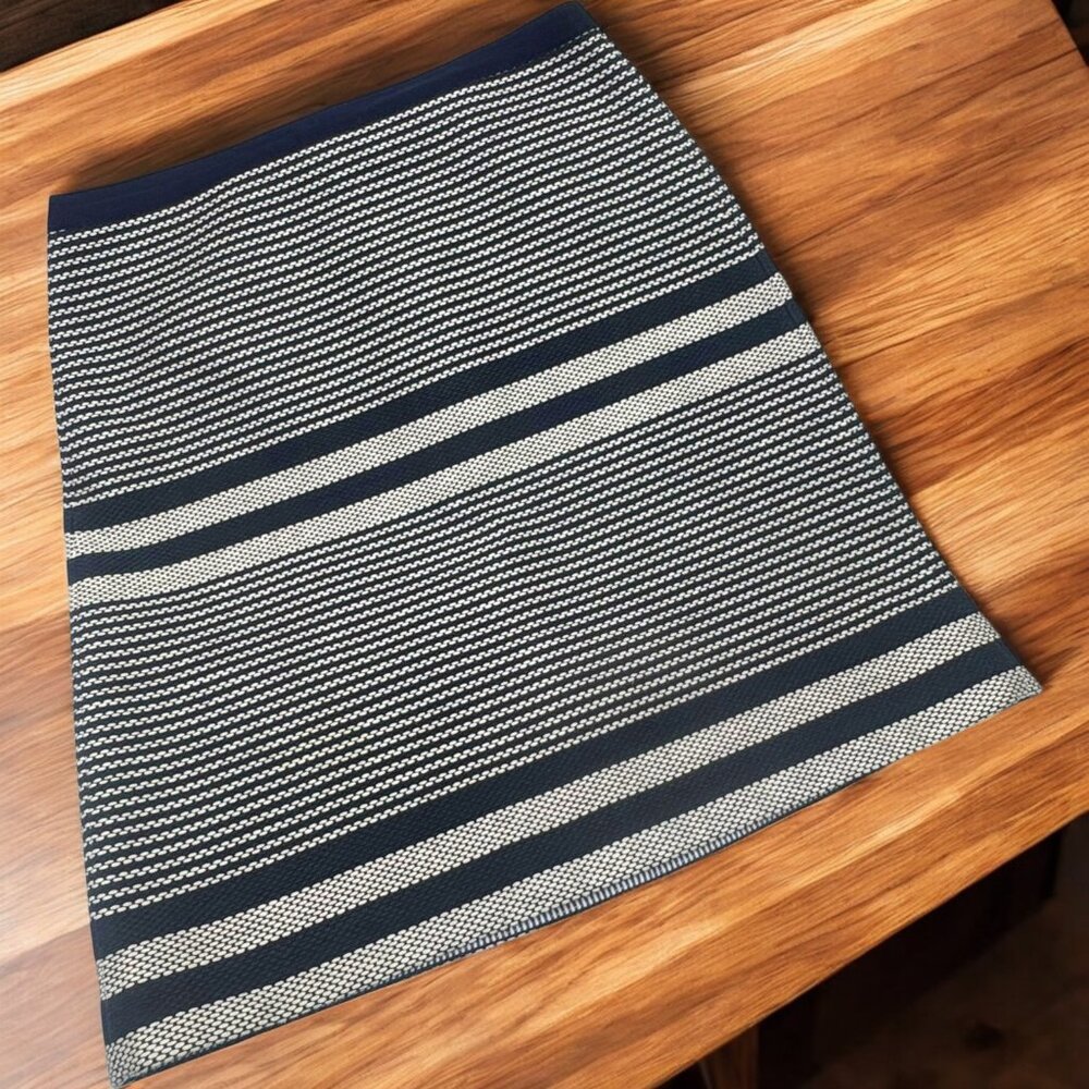 J Crew‎ G2449 Navy Blue White Tweed Striped Pencil Skirt